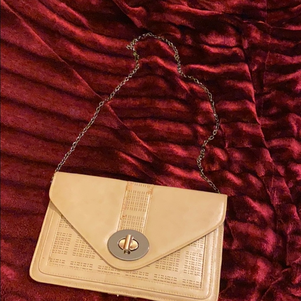 Envelope nude crossbody/clutch bag